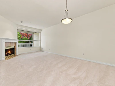 405-5270 Oakmount Crescent - 3