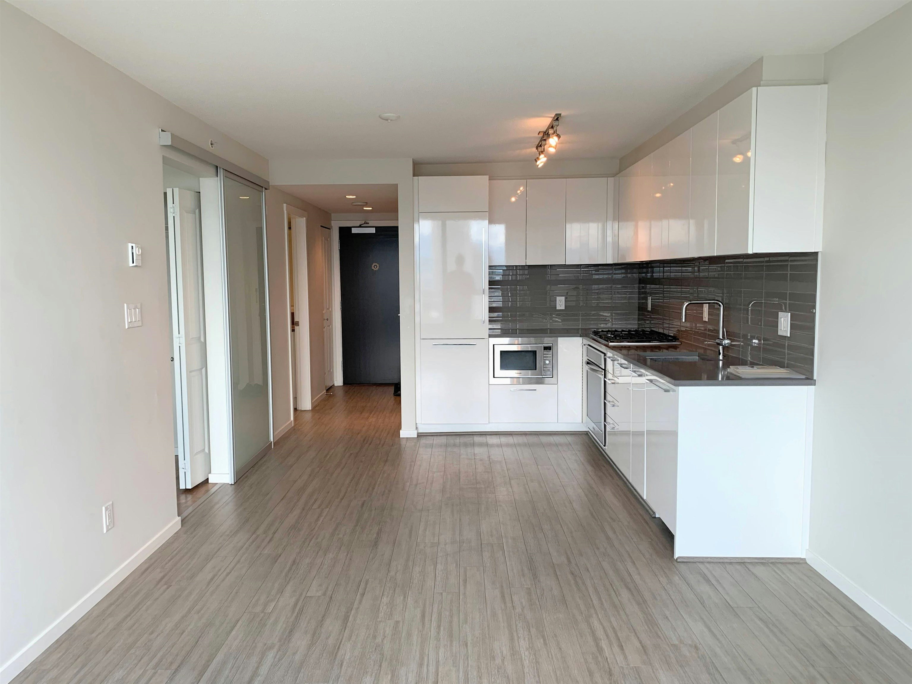 6658 S Dow Avenue, Burnaby, BC, V5H 0C7