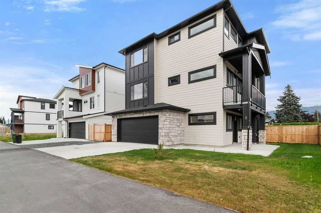 8-45141 Watson Road, Chilliwack, BC, V2R 6N2