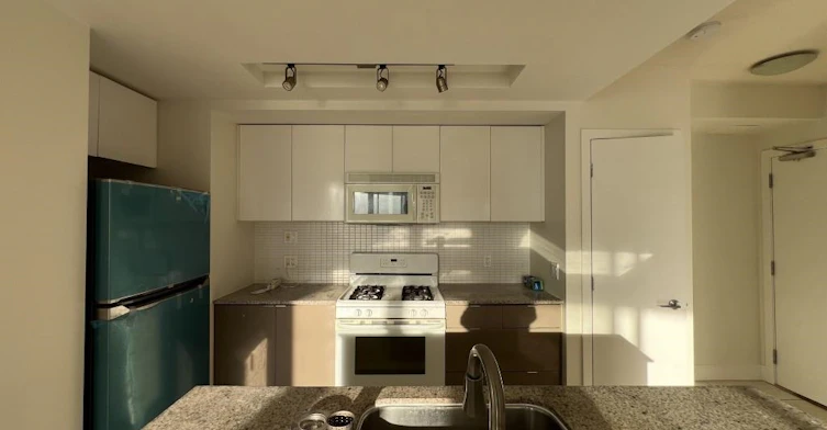 4808 N Hazel Street, Burnaby, BC, V5H 4T1 - 2