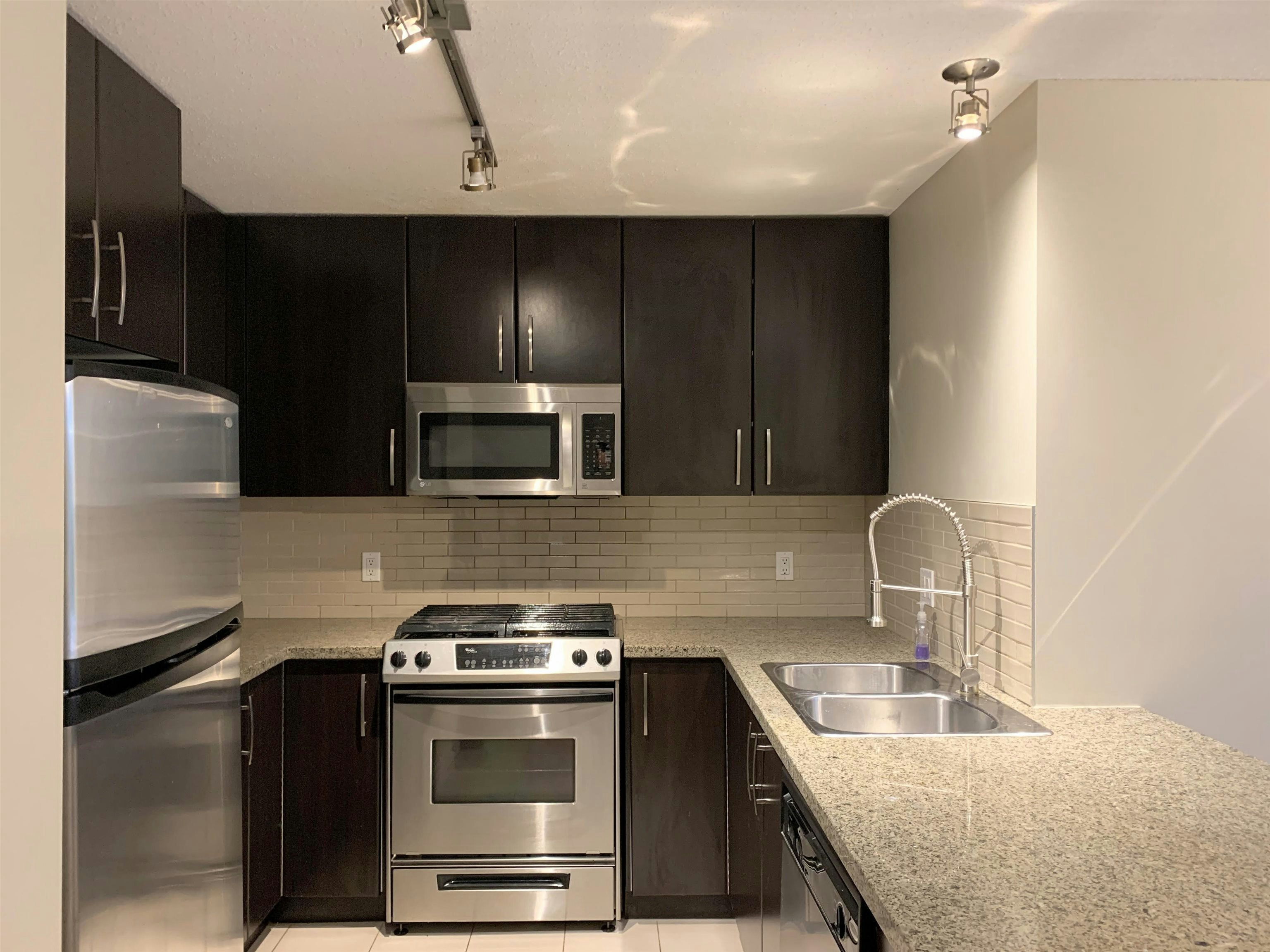 5028 S Kwantlen Street, Richmond, BC, V6X 4K2 - 3