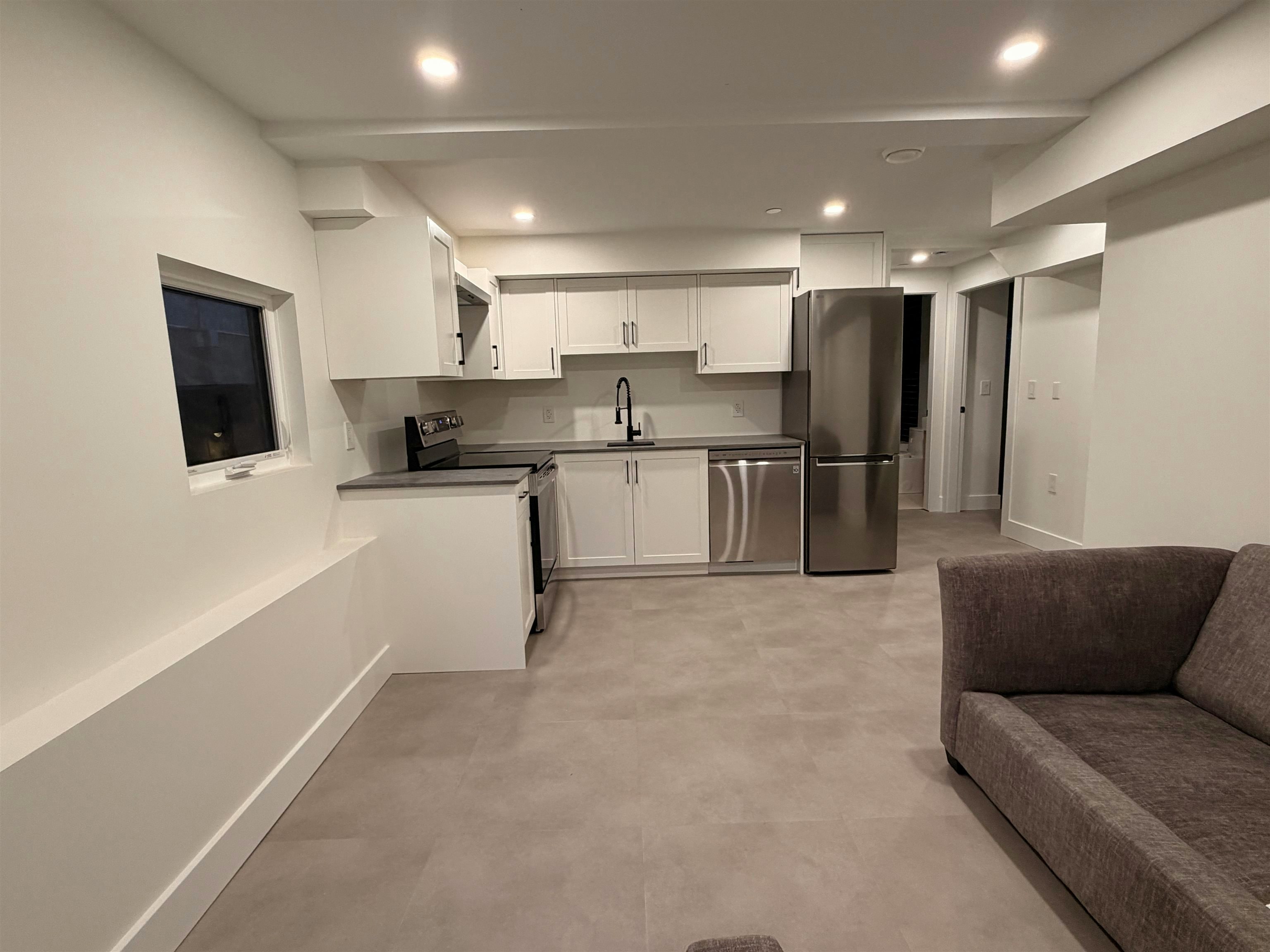 3-2339 Parker Street, Vancouver, BC, V5L 2M2
