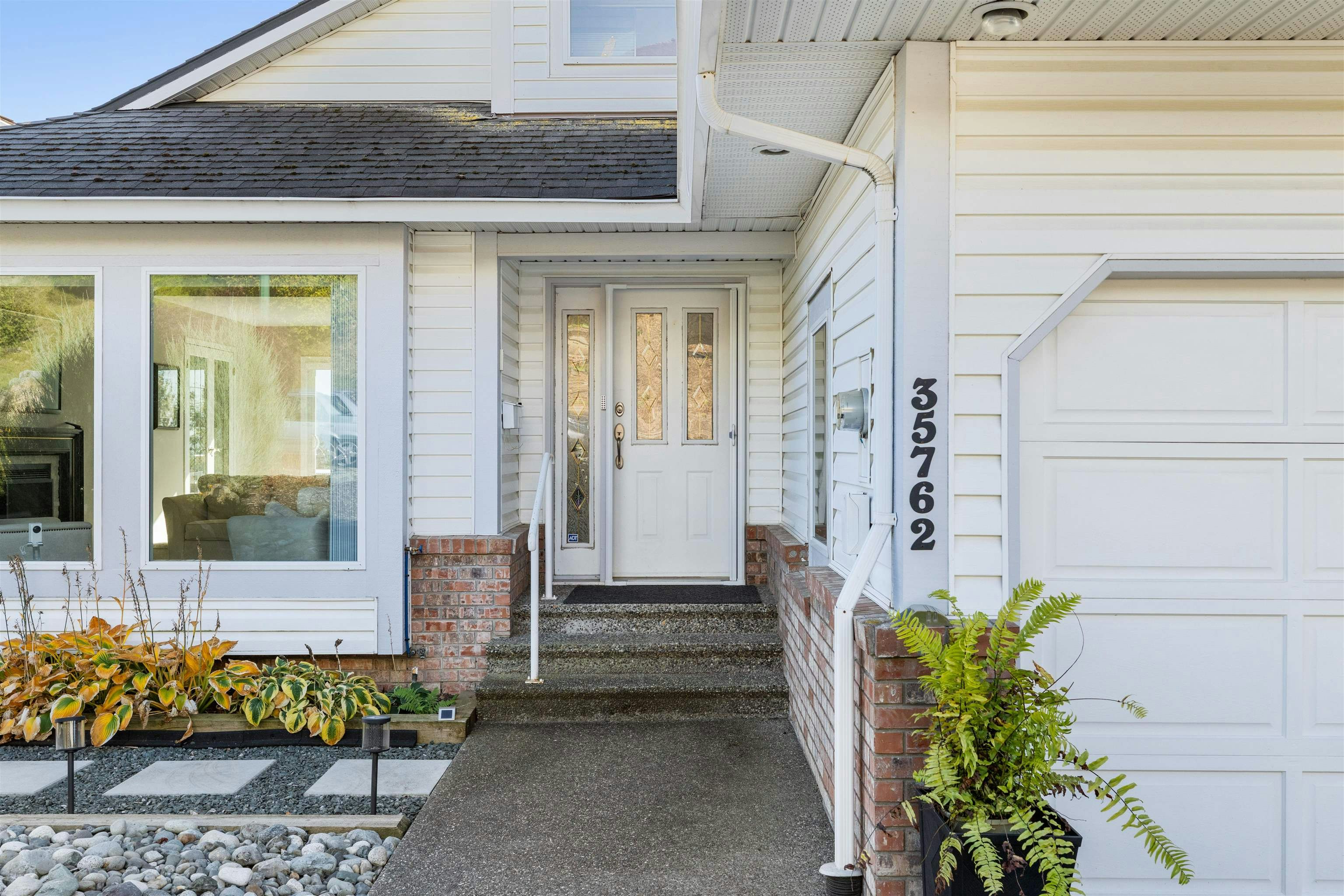 35762 Canterbury Avenue - 3