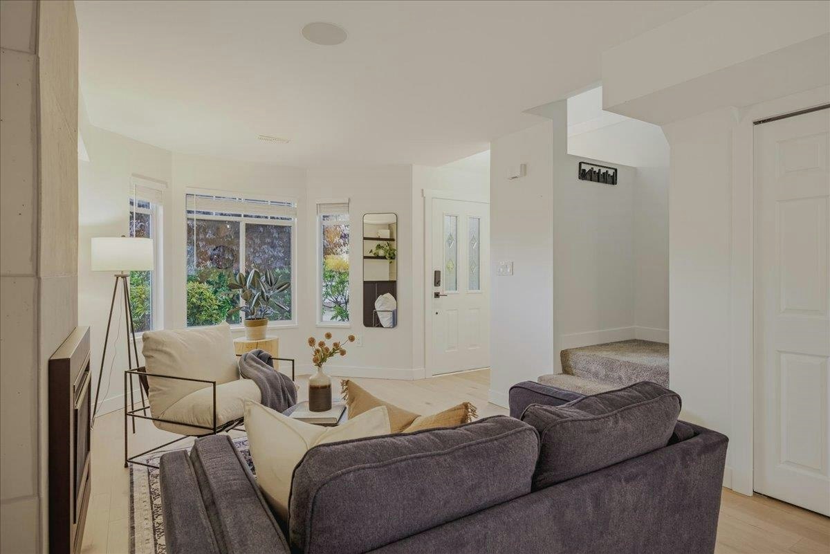 22-32361 Mcrae Avenue - 5