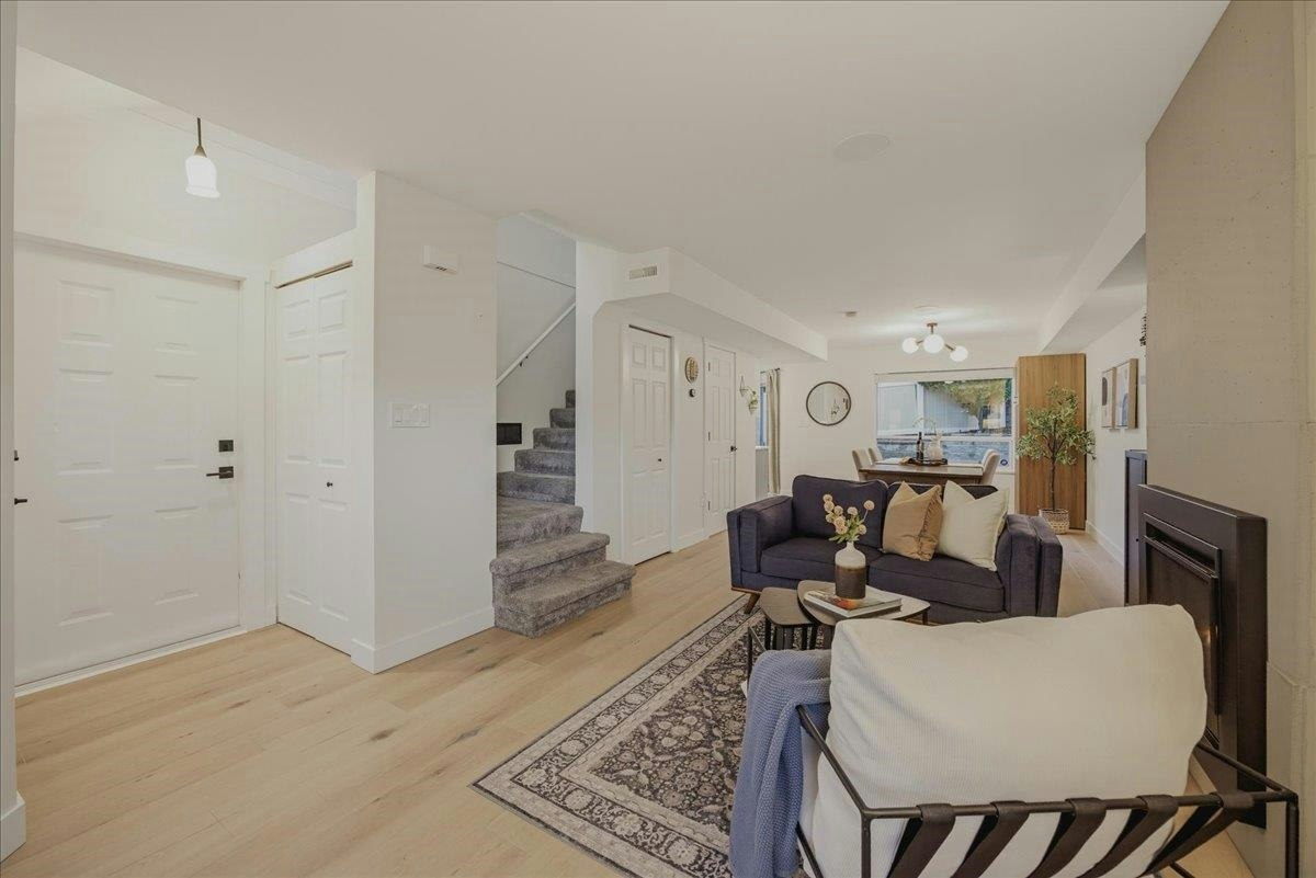 22-32361 Mcrae Avenue - 3