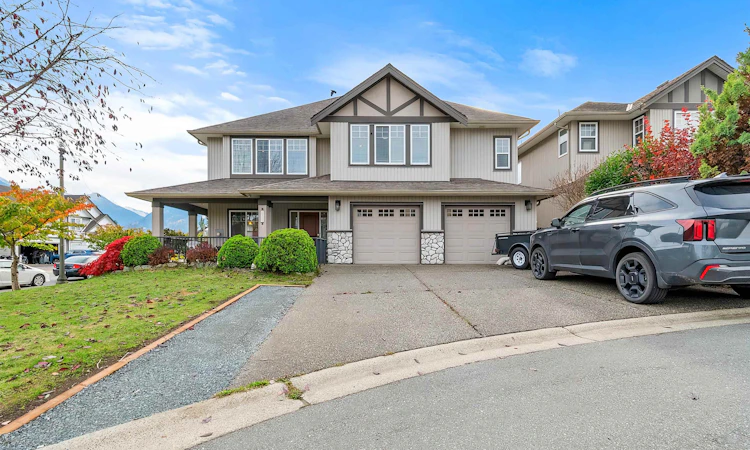5195 Demontigny Court