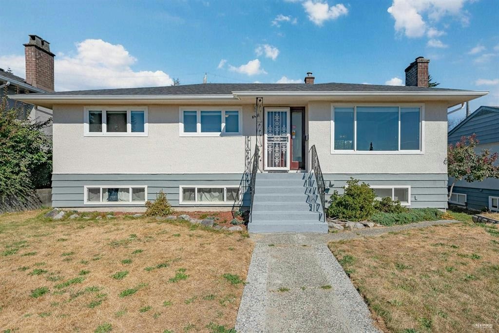 6407 Clinton Street, Burnaby, BC, V5E 1A3