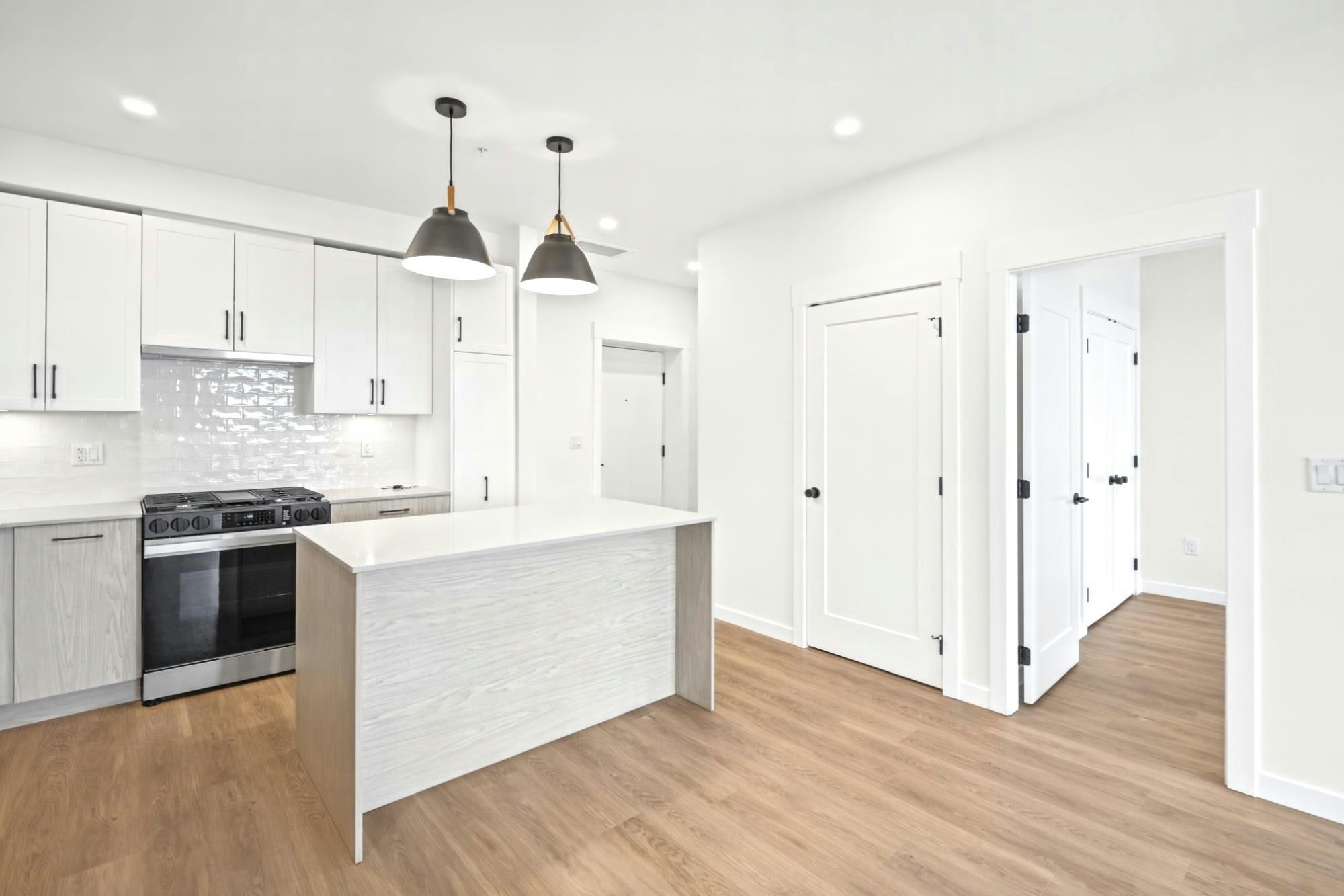 810-27254 Aldergrove Town Centre Drive - 3