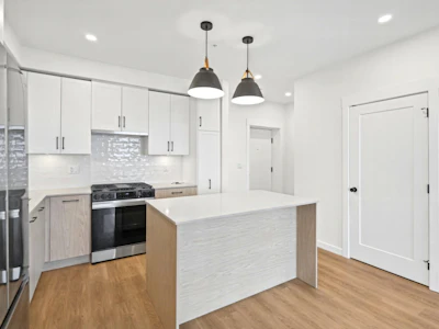810-27254 Aldergrove Town Centre Drive - 5