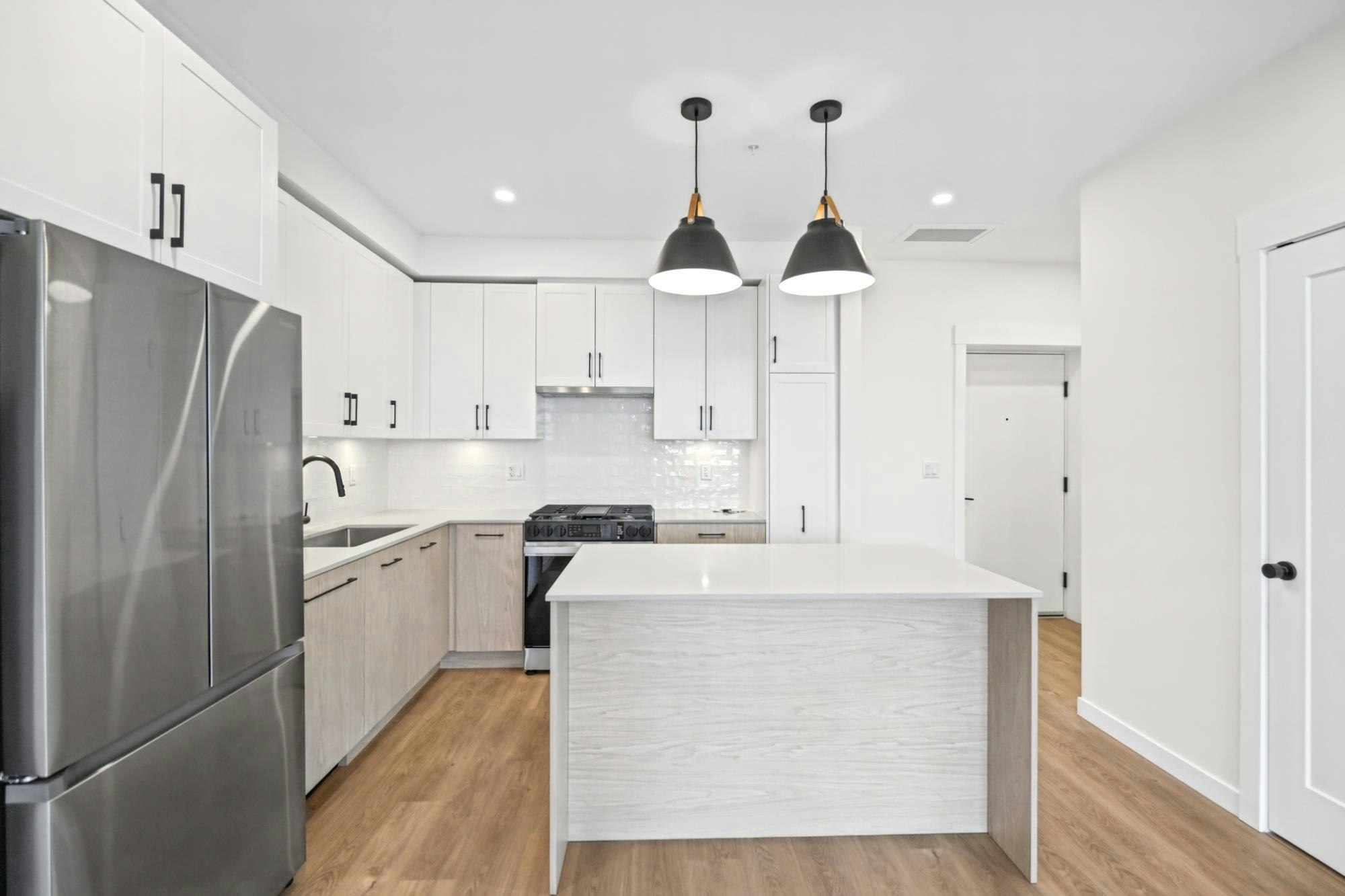 810-27254 Aldergrove Town Centre Drive - 4