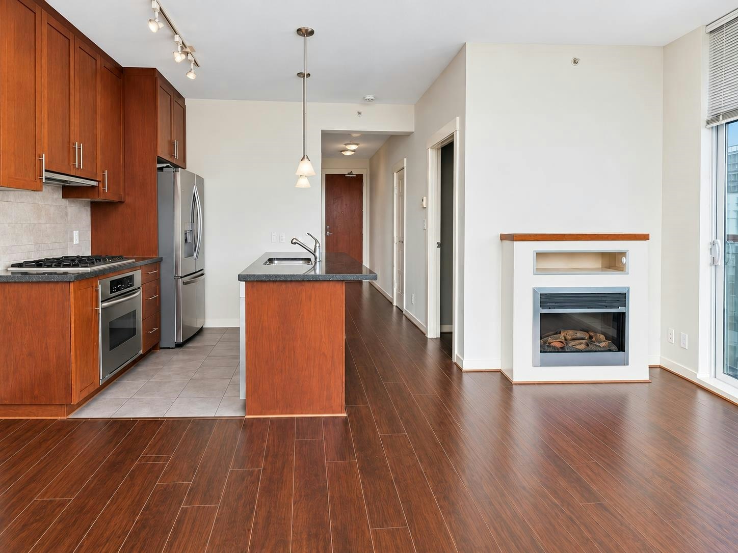 3205-1189 Melville Street, Vancouver, BC, V6E 4T8 - 4
