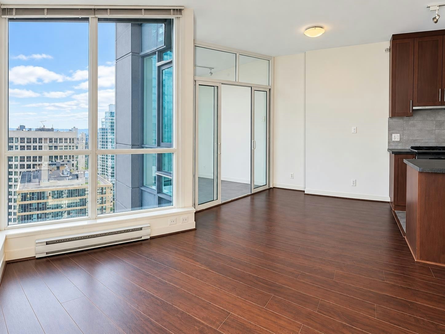 3205-1189 Melville Street, Vancouver, BC, V6E 4T8 - 3