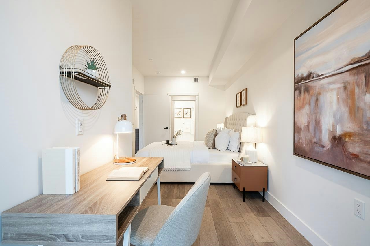 PH10-422 Lakewood Drive, Vancouver, BC, V5L 0E8