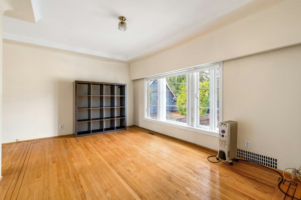 1441 W 49th Avenue - 4