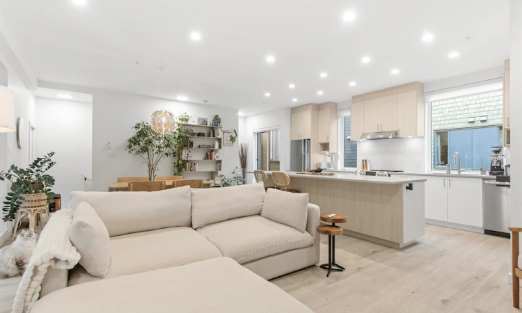 7-1089 Wilson Crescent