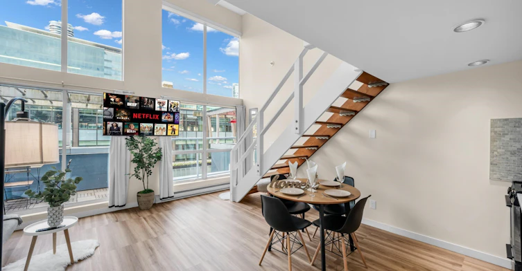 411-933 Seymour Street, Vancouver, BC, V6B 6L6 - 2