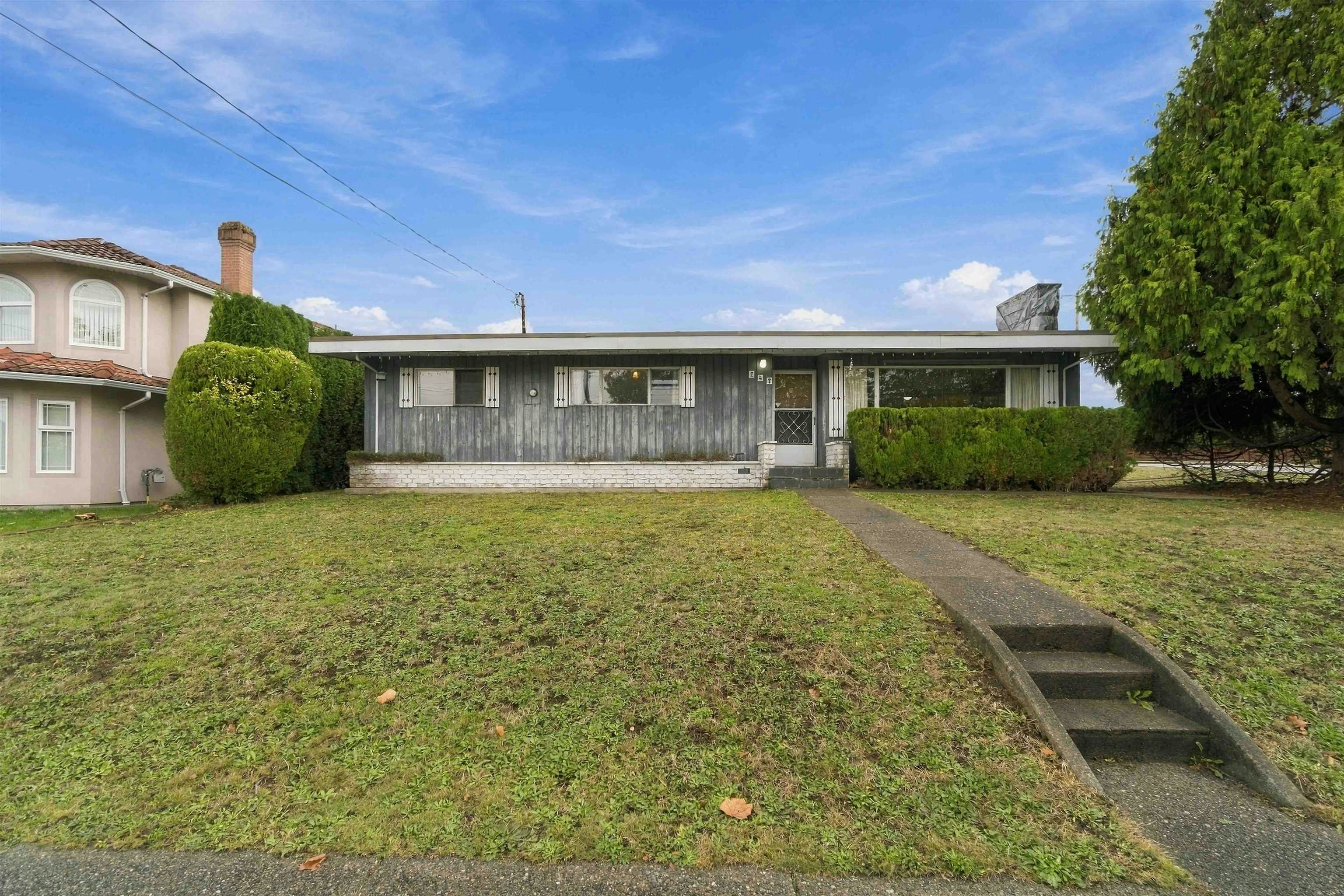 747 Poirier Street, Coquitlam, BC, V3J 6B9