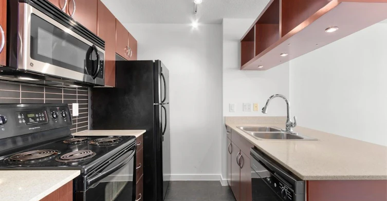 2011-938 Smithe Street, Vancouver, BC, V6Z 0A4 - 2