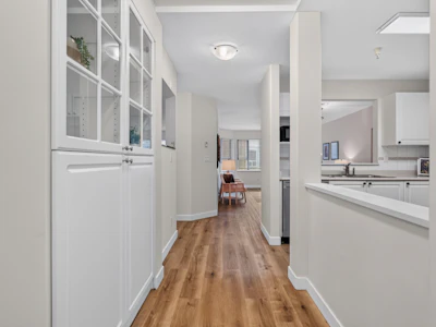 201-15241 18 Avenue - 5