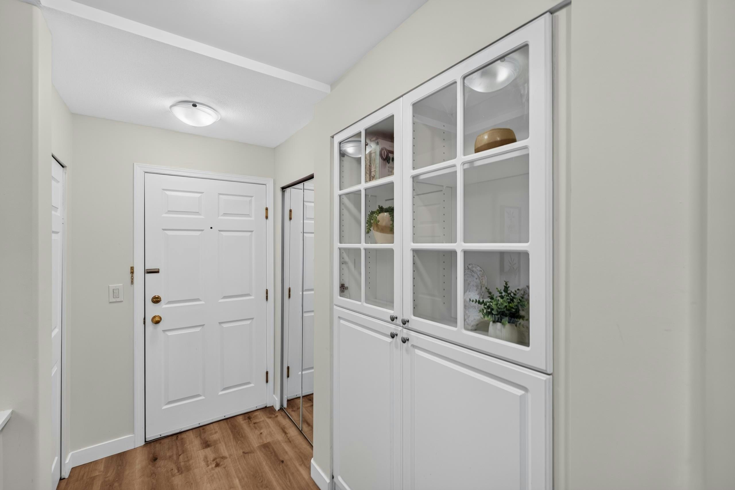 201-15241 18 Avenue - 4