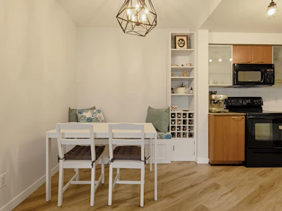 321-4028 Knight Street - 3