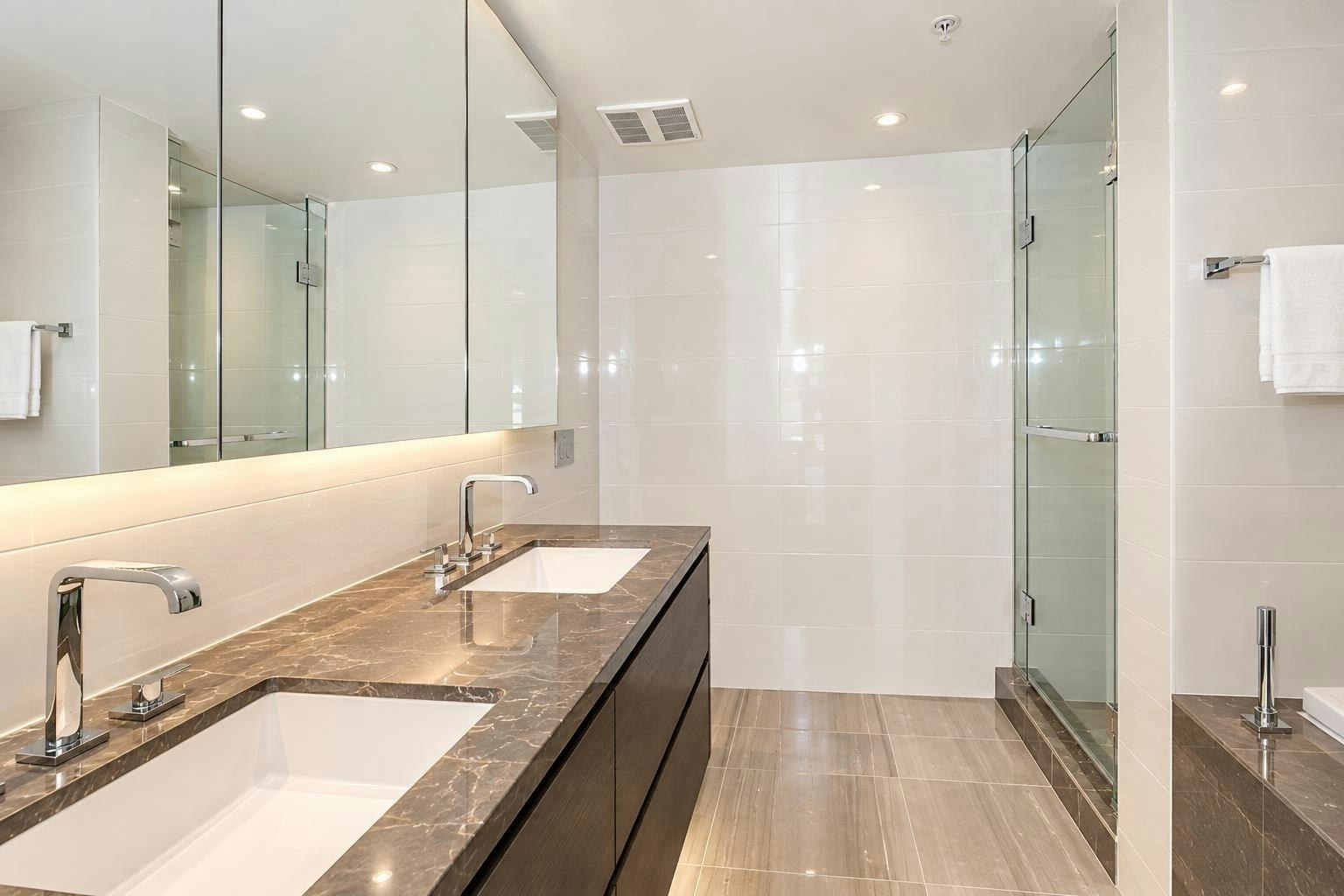702-7128 Adera Street, Vancouver, BC, V6P 0H6 - 6