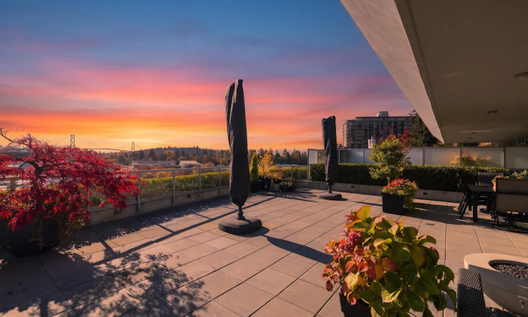 502-866 Arthur Erickson Place