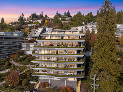 502-866 Arthur Erickson Place - 4