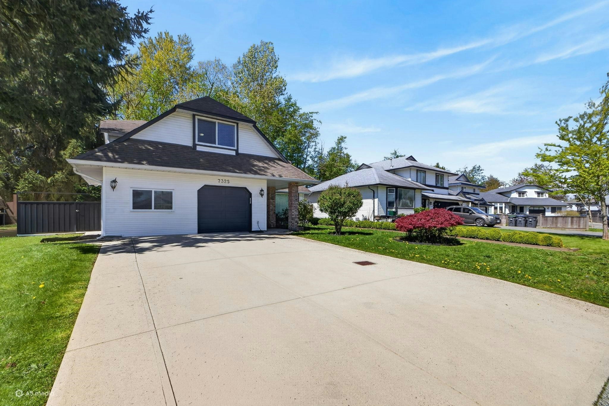 7325 123 Street, Surrey, BC, V3W 9J2