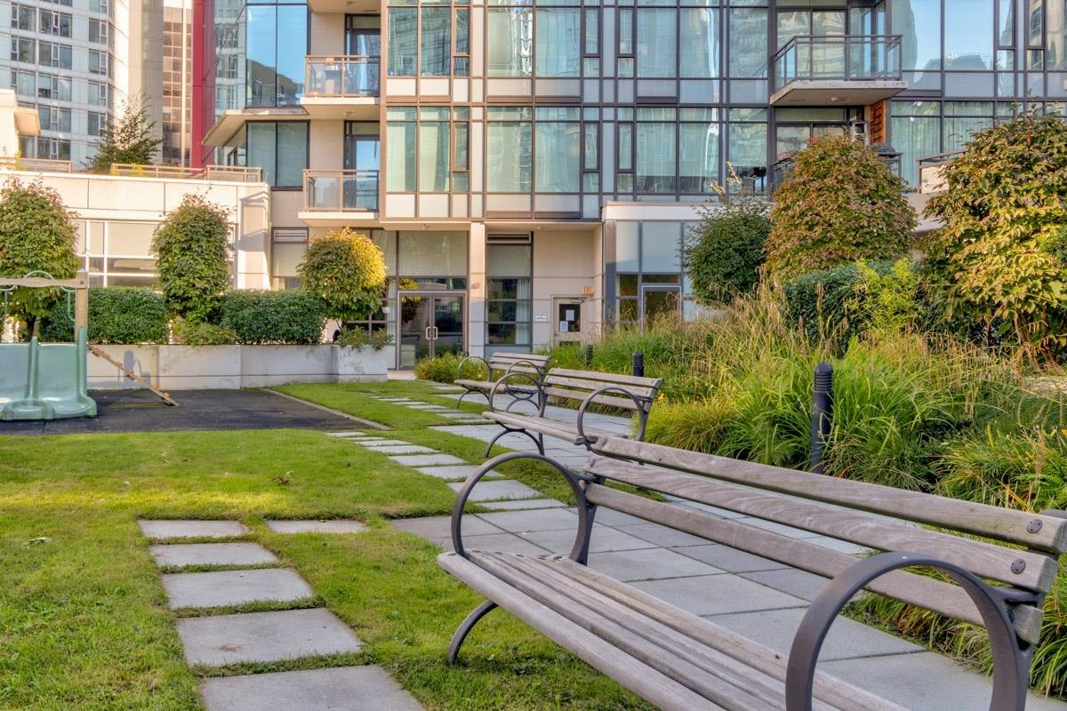 1601-1211 Melville Street, Vancouver, BC, V6E 0A7 - 21
