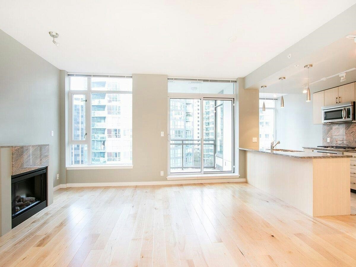 1601-1211 Melville Street, Vancouver, BC, V6E 0A7
