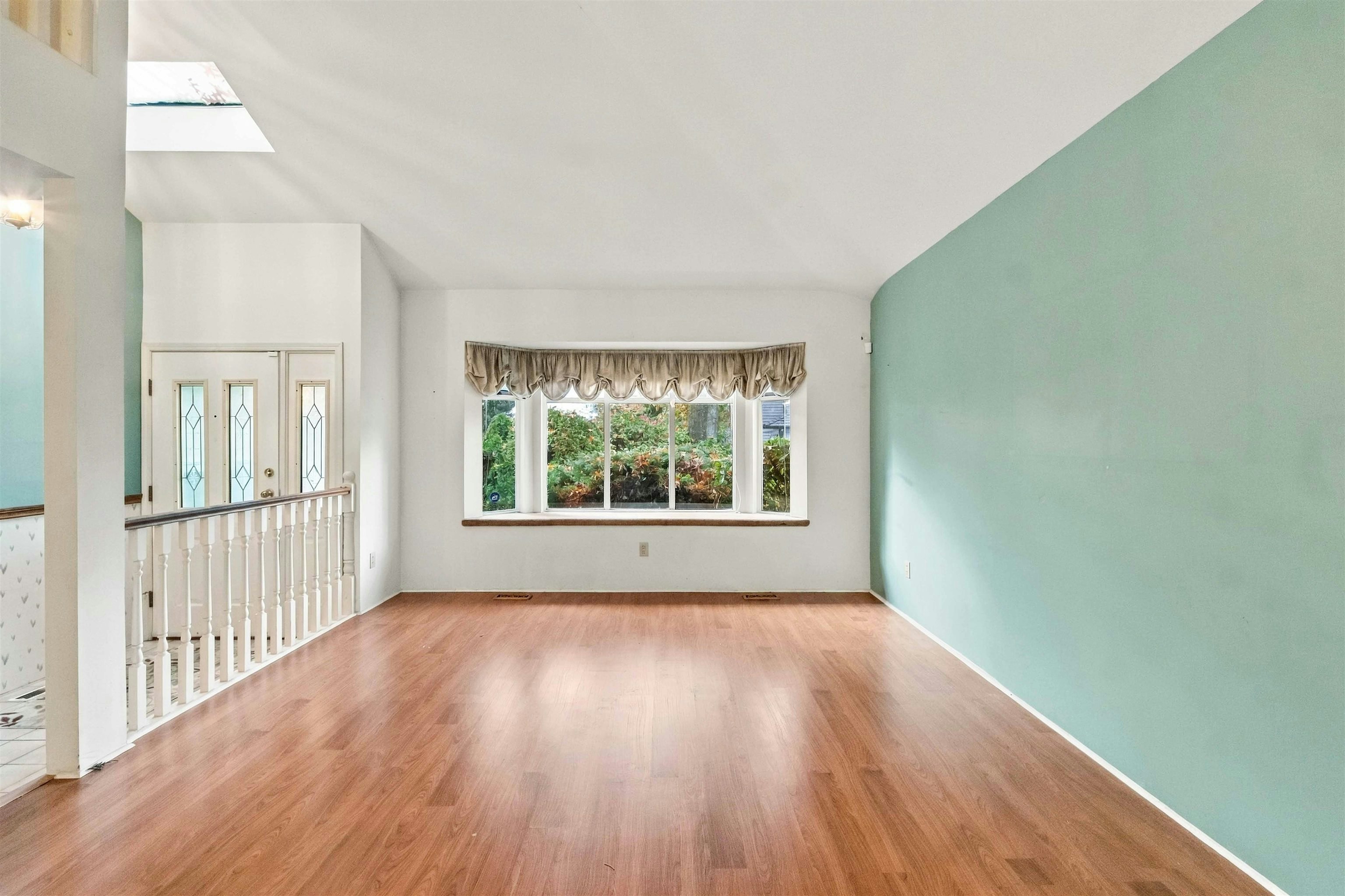 953 Captain Court - 5