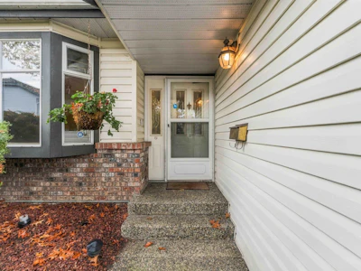 953 Captain Court - 2
