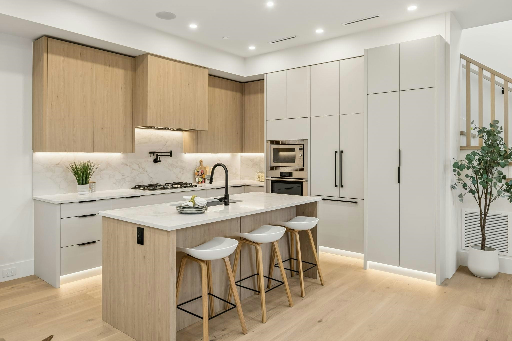 932 W 57th Street - 4