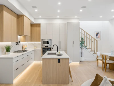 932 W 57th Street - 5