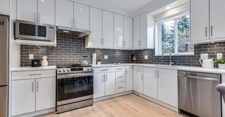 5222 Argyle Street, Vancouver, BC, V5P 0E5 - 6