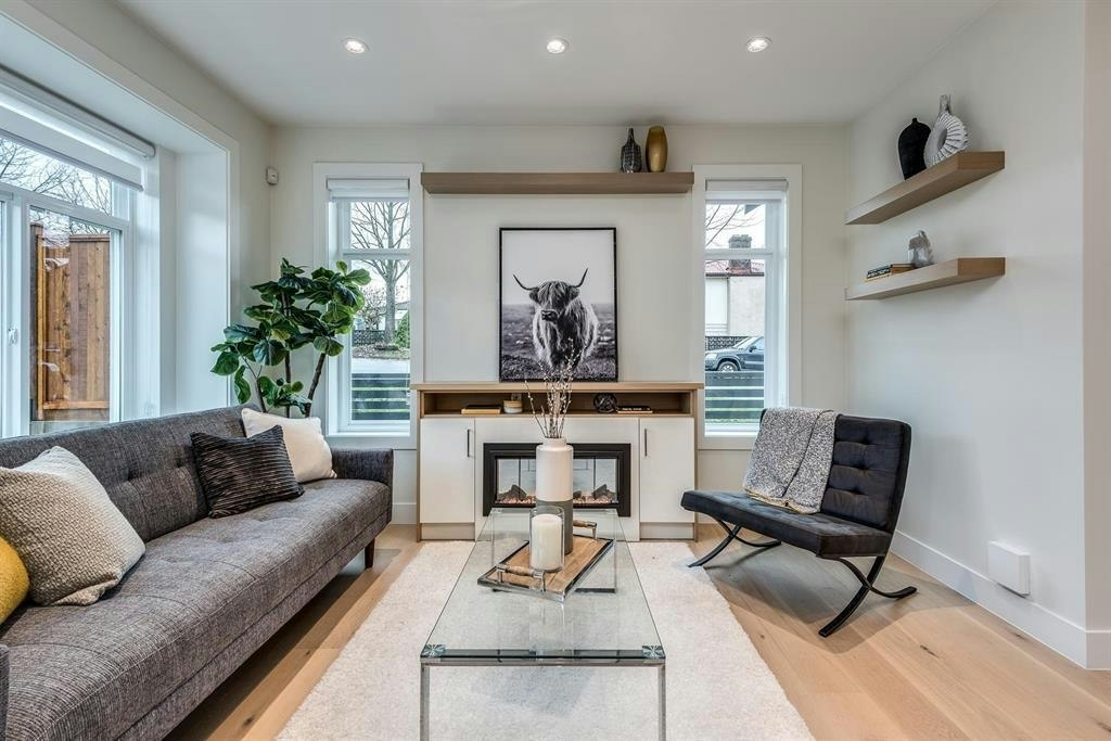 5222 Argyle Street, Vancouver, BC, V5P 0E5 - 2