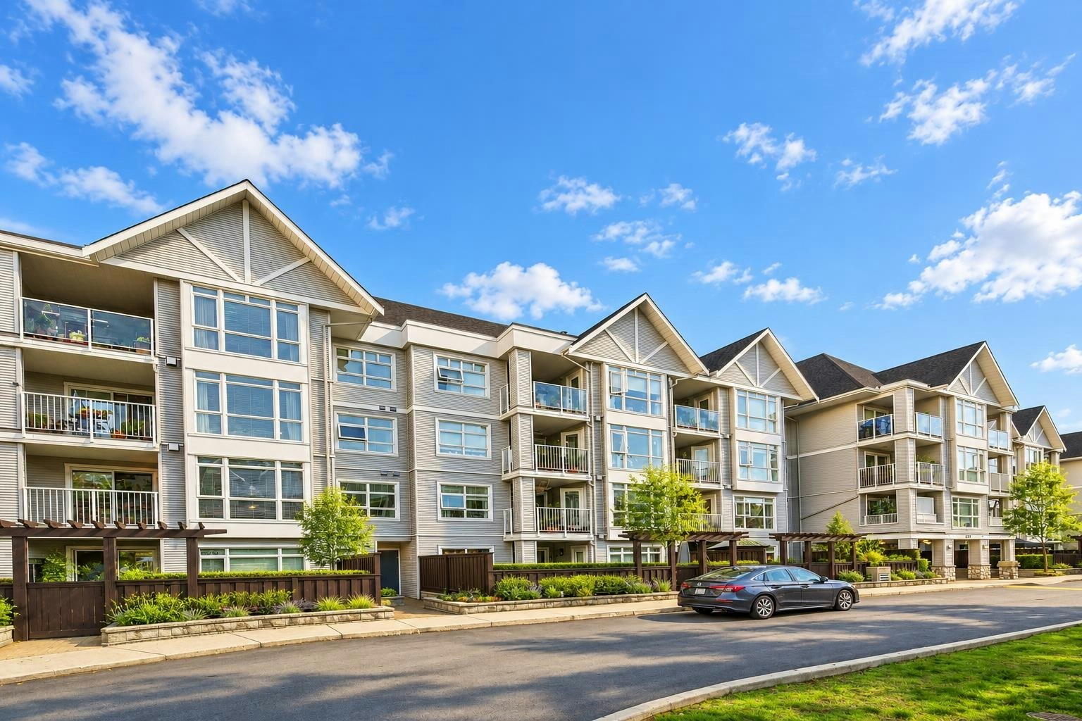 213-3142 St Johns Street, Port Moody, BC, V3H 5E5