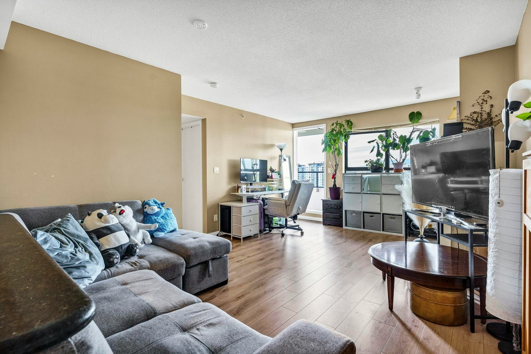 1303-6611 Cooney Road, Richmond, BC, V6Y 4C5