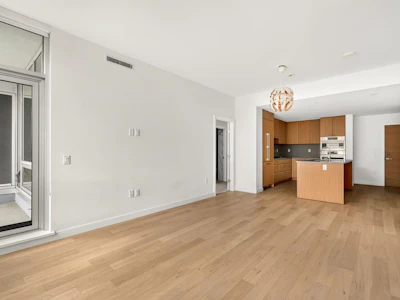 307-4988 Cambie Street - 3