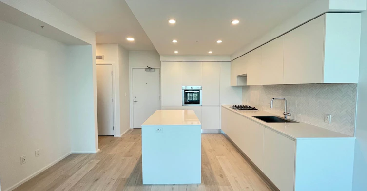 3833 Evergreen Place, Burnaby, BC, V3J 1N4 - 2