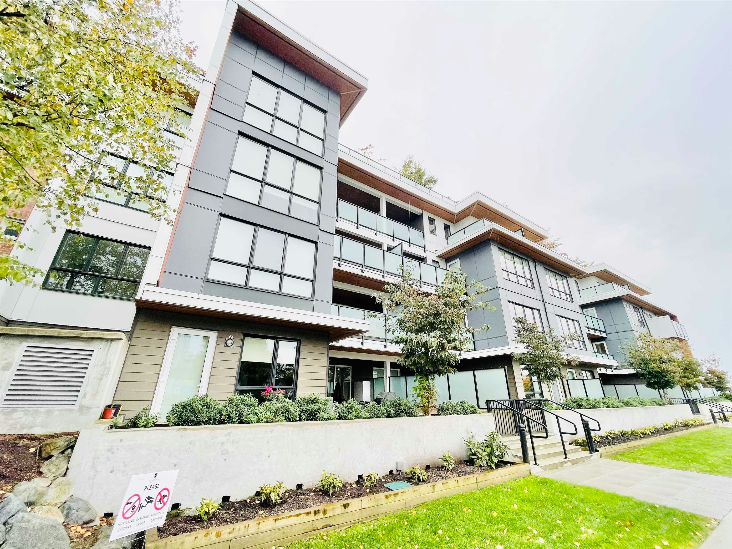 211-4933 Clarendon Street, Vancouver, BC, V5R 0J6