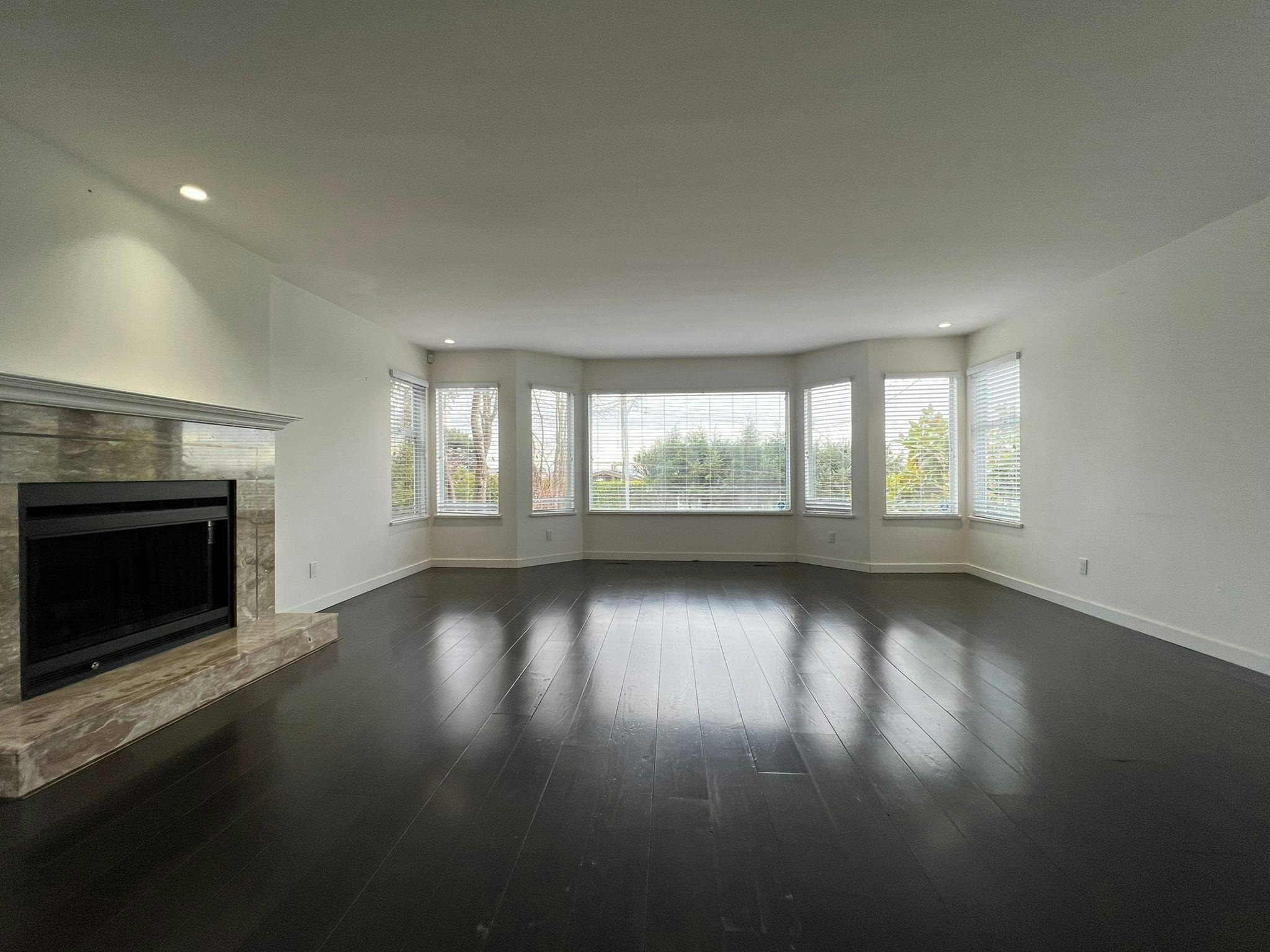 2333 Marine Drive, West Vancouver, BC, V7V 1K9 - 2