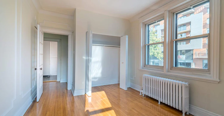 4 (5341)-5339-5341 Chemin De La Côte Saint Luc, Montréal, QC, H3X 2C2 - 6