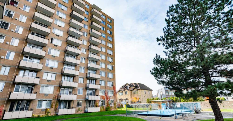 4.5-5761 Chemin Honoré De Balzac, Côte-Saint-Luc, QC, H4W 1T3