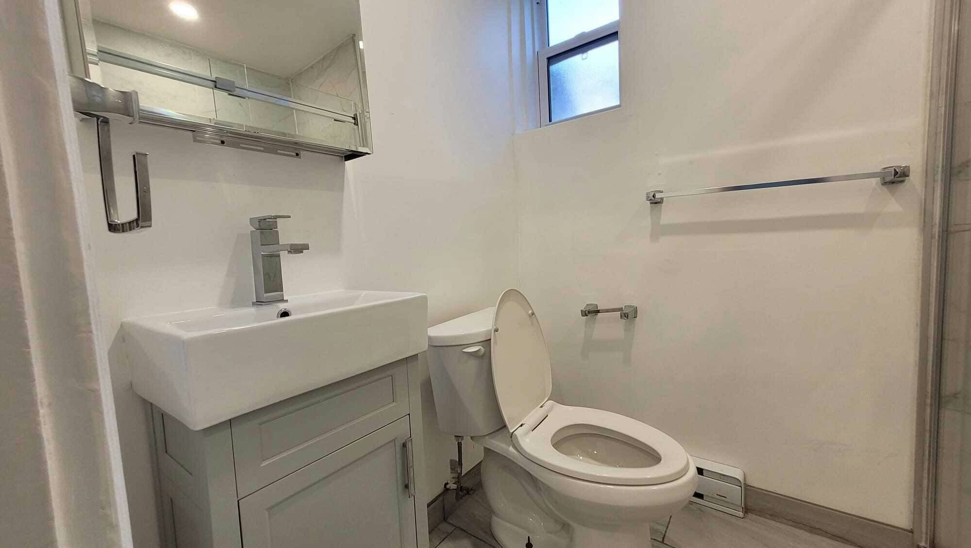 2-3485 Ellendale Avenue, Montréal, QC, H3S 1W8 - 3