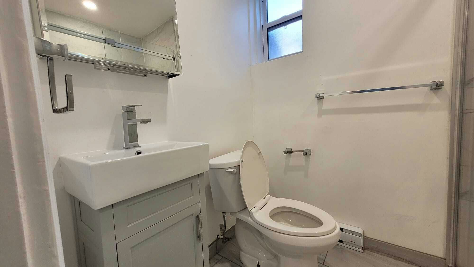 1-3485 Ellendale Avenue, Montréal, QC, H3S 1W8 - 2
