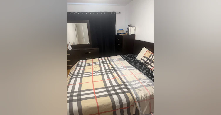 207-2750 Rue Provost, Montréal, QC, H8S 1R4 - 2