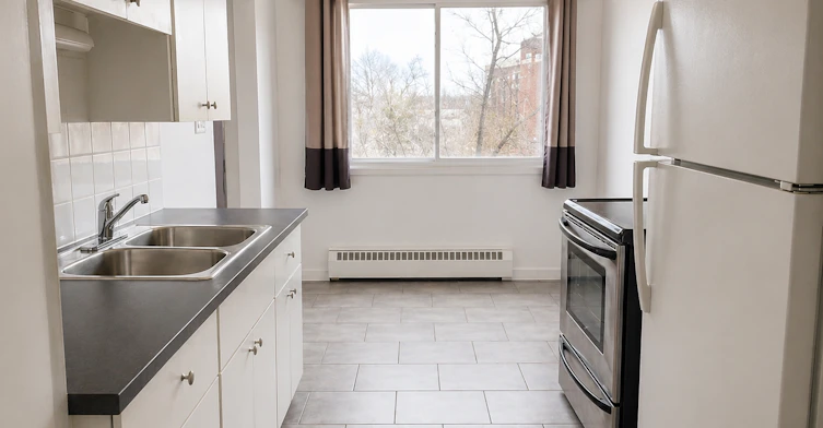 302-2750 Rue Provost, Montréal, QC, H8S 1R4
