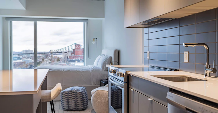 Fully furnished studio-530 Saint Hubert Street, Montréal, QC, H2Y 0B9